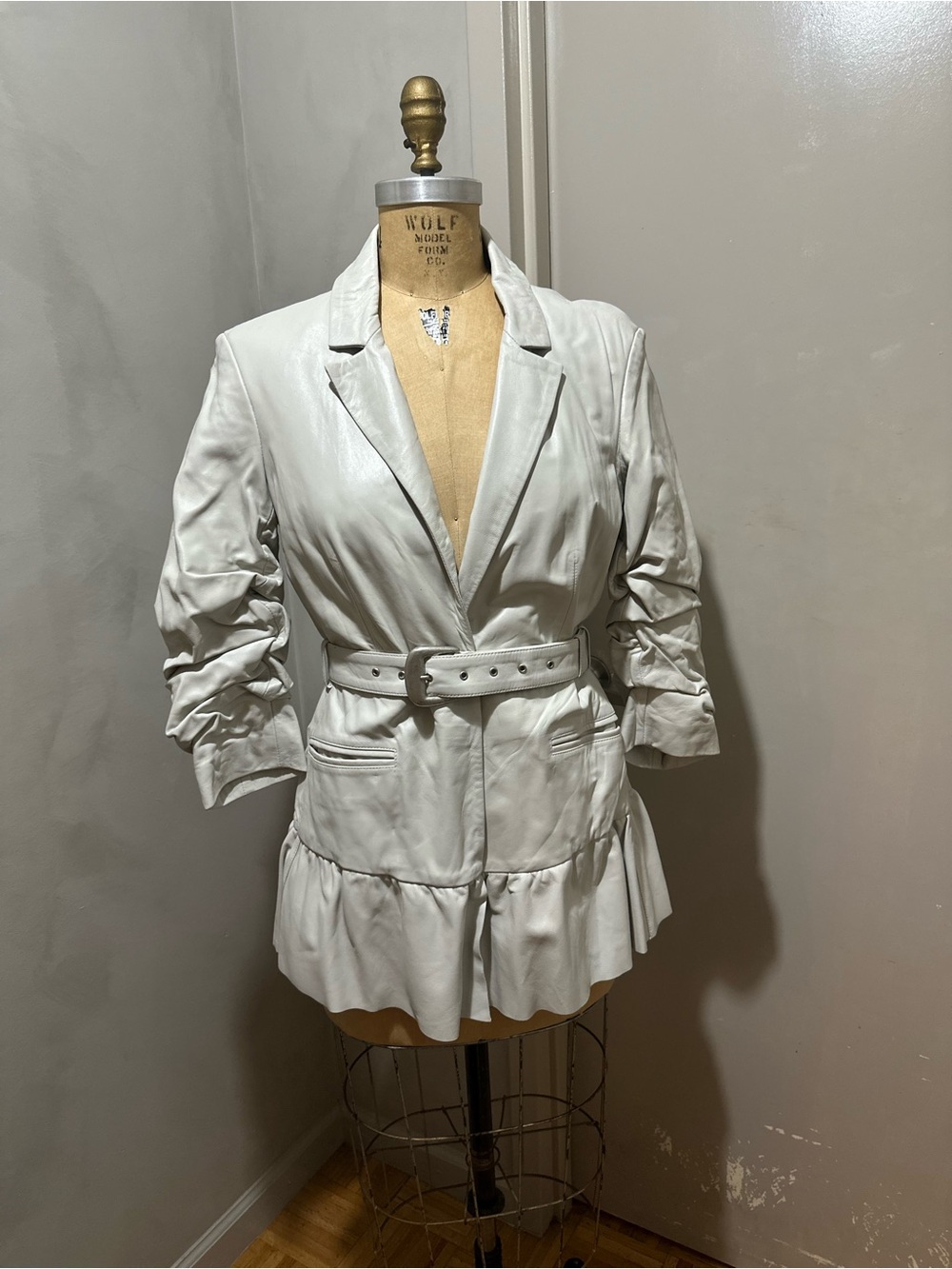 Cinq a Sept Gray Leather Belted Ruffle Hem Women’s Jacket